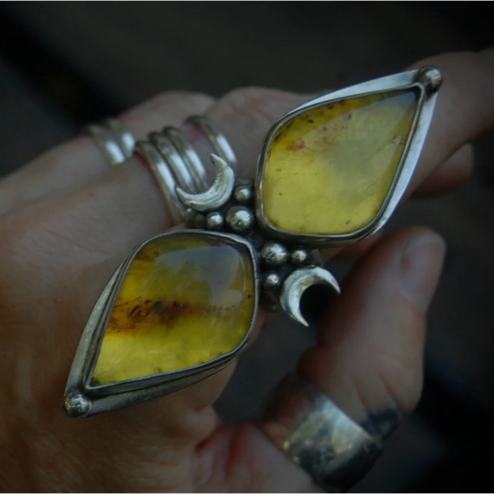 Aesthetic Arrest Amber Ring Jadis